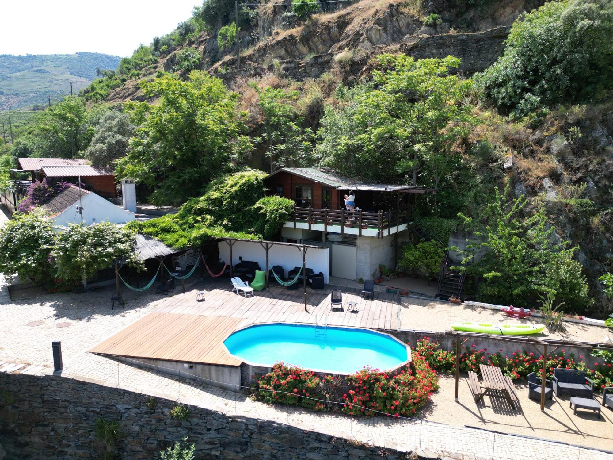 Douro Yacht Charter & Bungalows São João da Pesqueira Extérieur photo